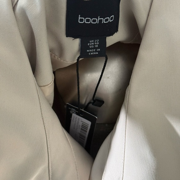 Boohoo plus Cropped trench jacket size US 18 - Picture 5 of 5